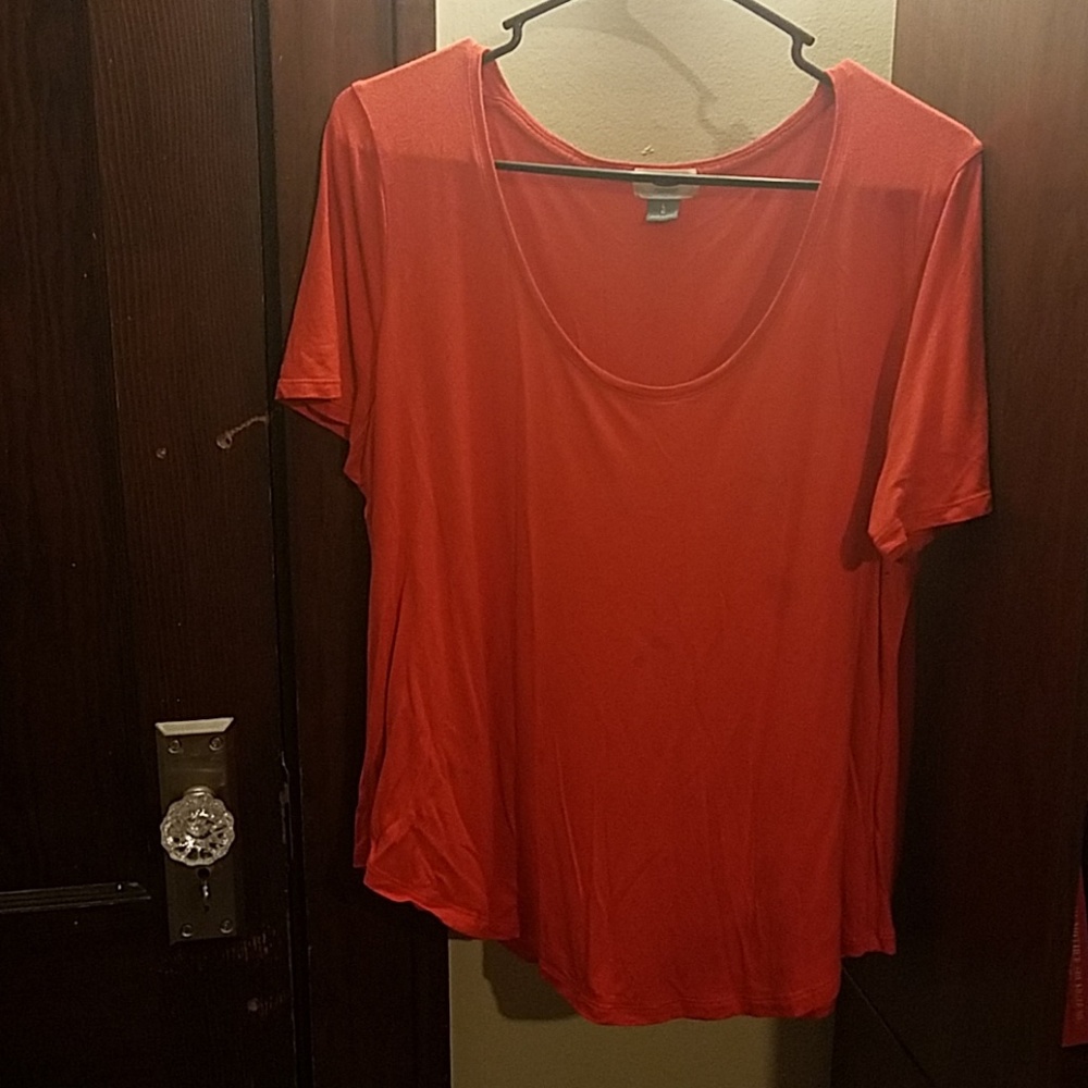 Old Navy Loose Coral T-Shirt